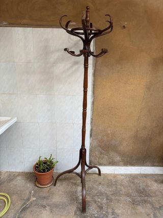 Perchero de madera