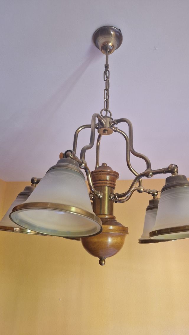 Lámpara techo 5 luces dorada + 2 apliques a juego