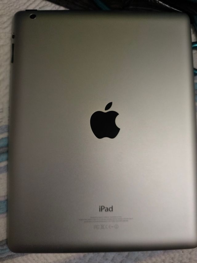 iPad 4 generación gris