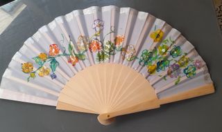 Abanico pintado a mano único para todo momento
