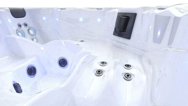 Jacuzzi NUEVO con 3 años de garantía/ BLUETOOTH 