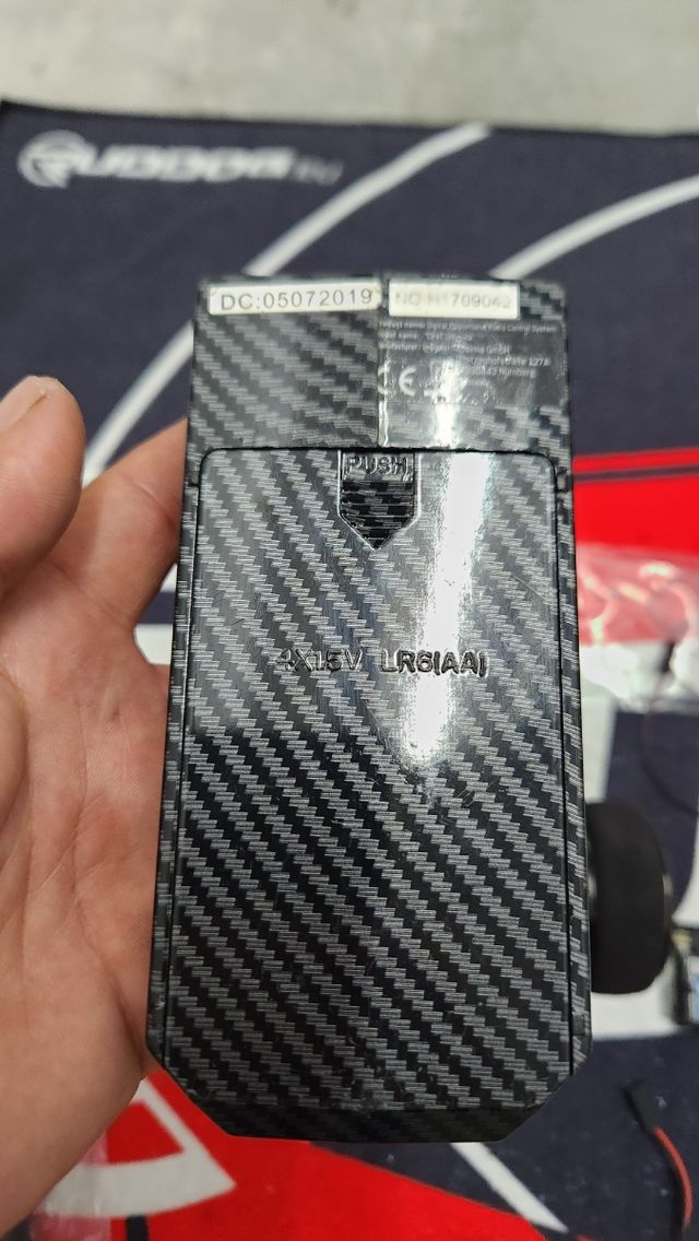 Absima CR4T Edicion limitada Carbono