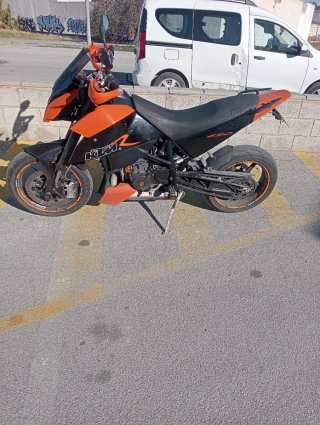 KTM Duke 690R - Impecable
