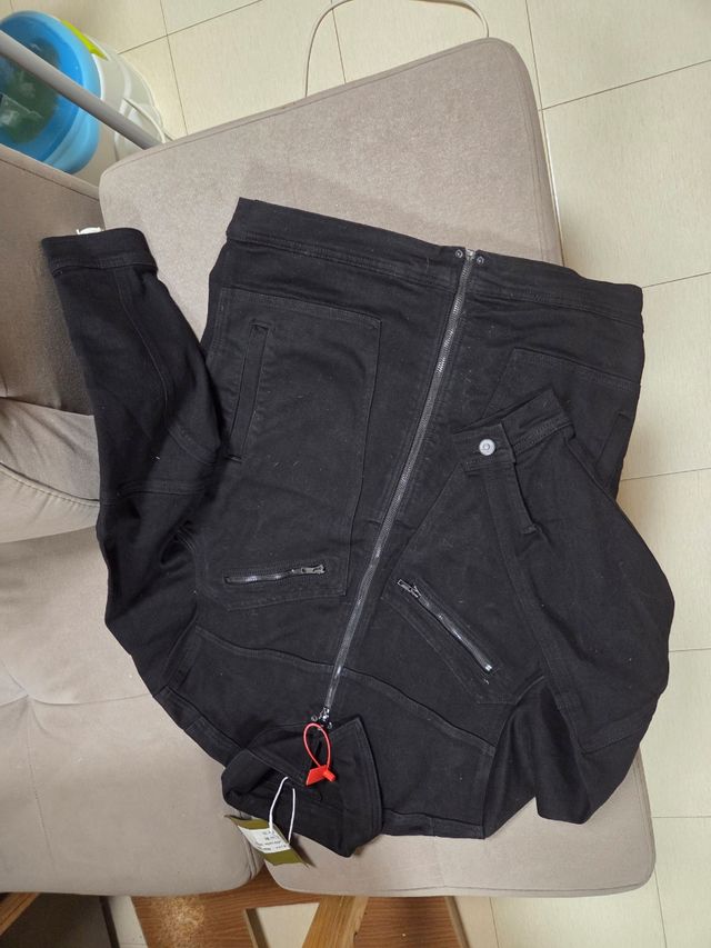 Chaqueta vaquera negra