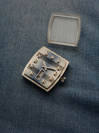 Vintage Oriental De Luxe “Tank” Automatic in Steel