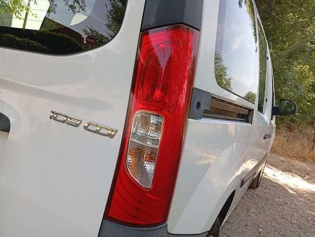 Mercedes-Benz Citan Combi 109 CDI Crew Largo 66 kW (90 CV)