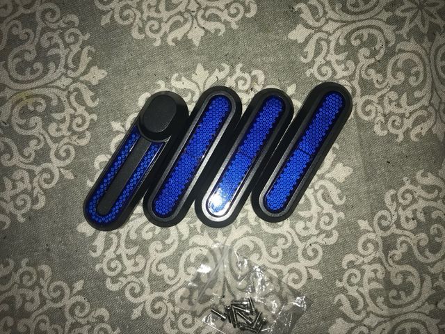 Catadioptricos azules Xiaomi M365/Pro: 4uds