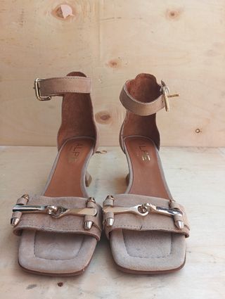Sandalias Alpe ante beige