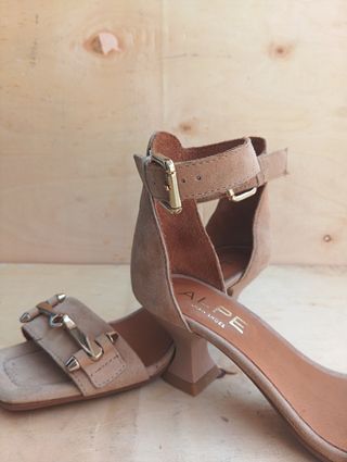 Sandalias Alpe ante beige