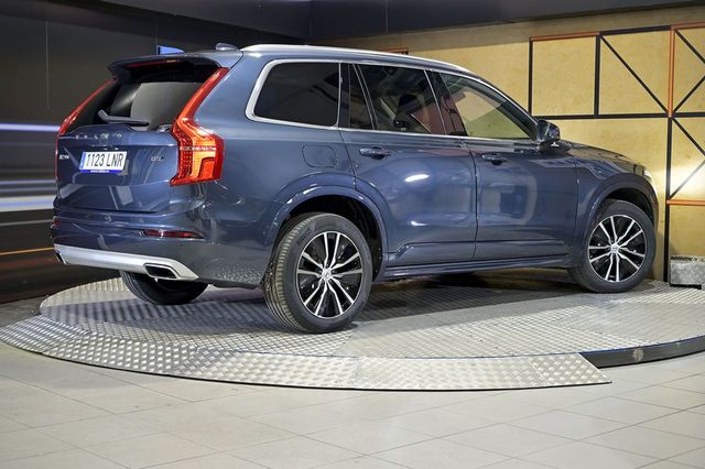 Volvo XC90   2.0 B5 D AWD Momentum Pro Auto 