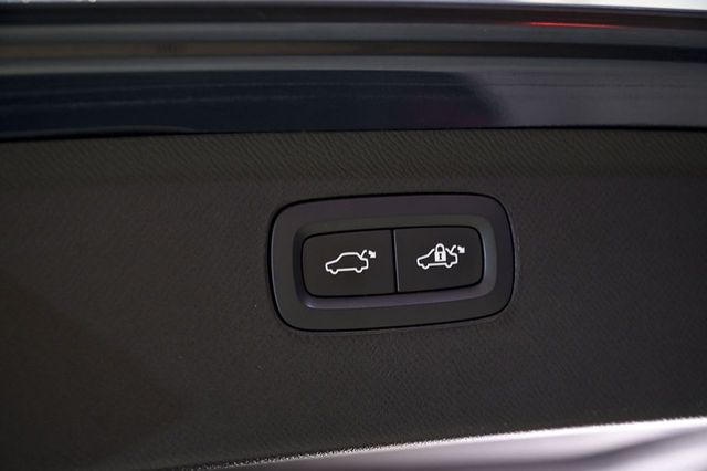 Volvo XC90   2.0 B5 D AWD Momentum Pro Auto 