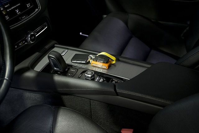 Volvo XC90   2.0 B5 D AWD Momentum Pro Auto 