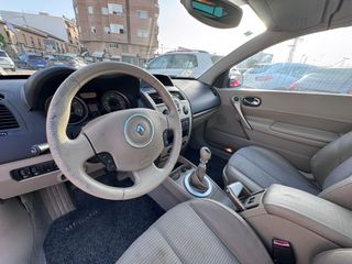 RENAULT Mégane Coupe-cabrio Dynamique 1.9dCi