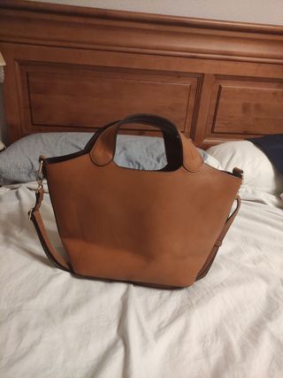 Bolso PARFOIS marrón.Gran capacidad sin ser enorme
