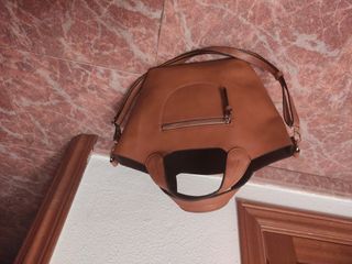 Bolso PARFOIS marrón.Gran capacidad sin ser enorme