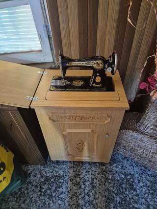 Máquina coser Singer antigua