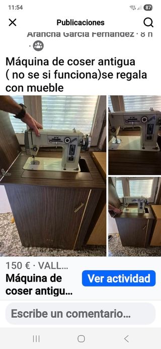 Máquina coser antigua con mueble