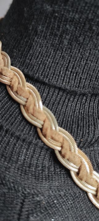 Collar dorado trenzado - Multicapa
