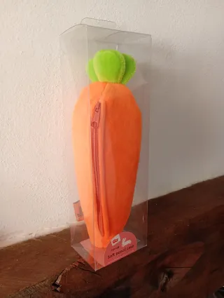 Astuccio carota porta matite