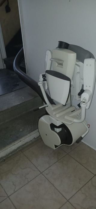 Rampla eléctrica para escaleras