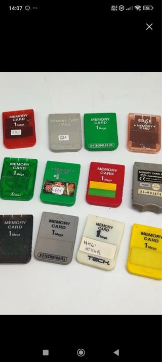 Memory Card PS1 2 pezzi scelta casuale