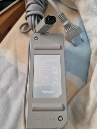 Fuente alimentación Nintendo Wii