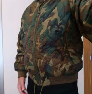 Cazadora bomber militar verde
