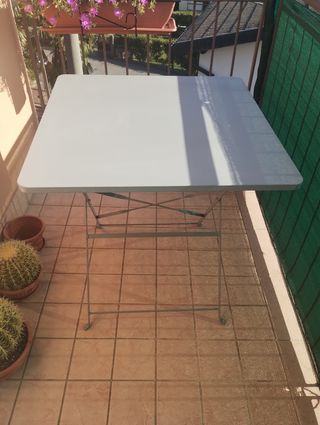 Tavolo pieghevole metallo grigio