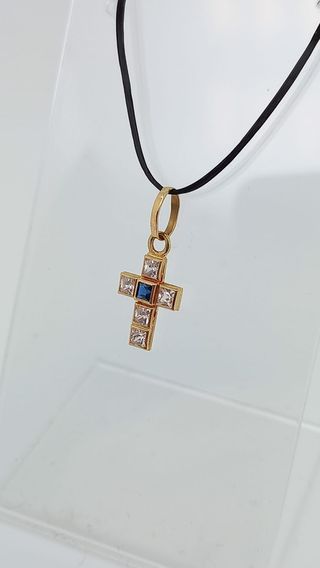 Colgante cruz oro 18k - cristales