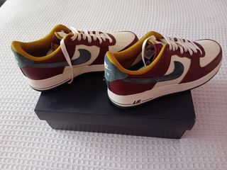 Nike Air Force 1 - Marrón-Amarillo