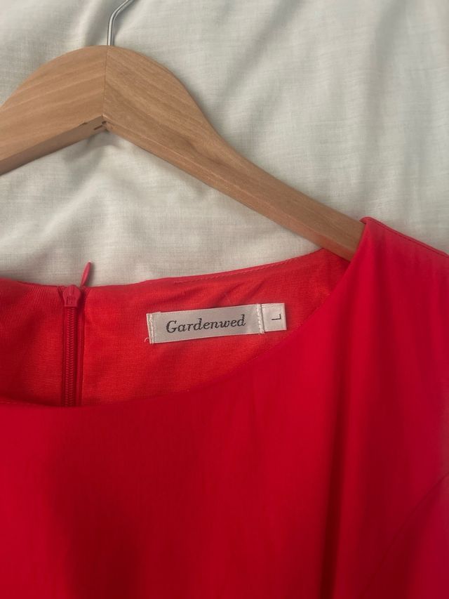 Vestido rojo con cancan