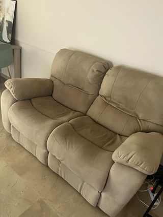 Sofá reclinable beige