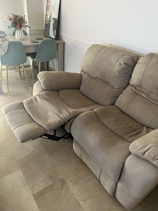 Sofá reclinable beige