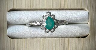 Anillo de Esmeralda en Plata
