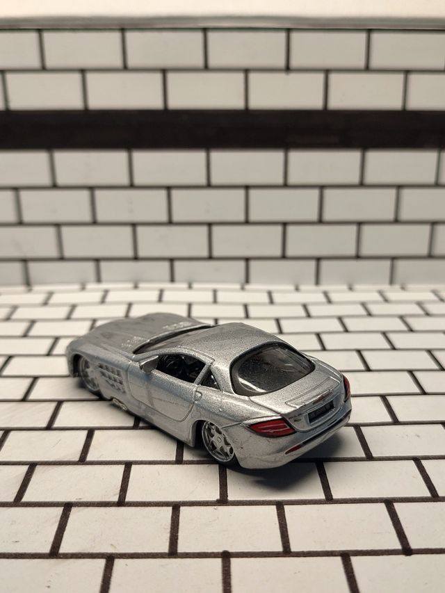 Bburago Mercedes SLR McLaren