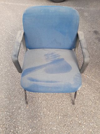 Silla oficina azul usada