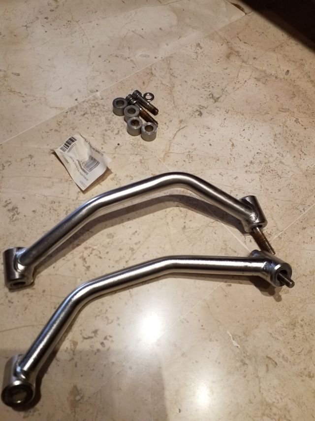 Asas pasajero Yamaha Tenere 700 marca Touratech.