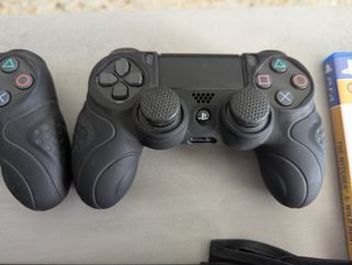 PS4 (PlayStation 4) + juegos