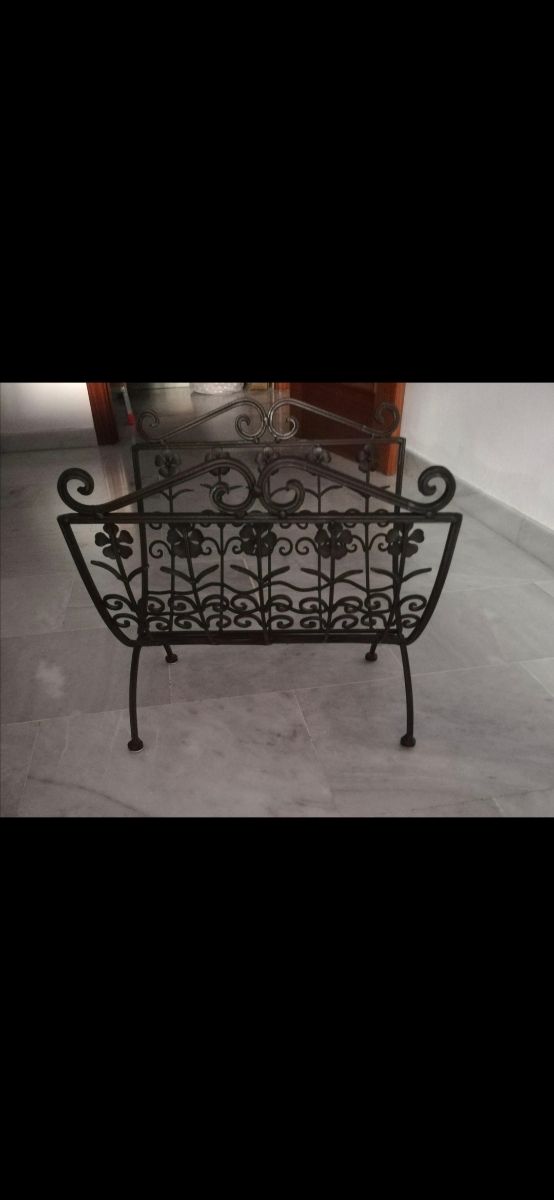 Revistero de forja - Decorativo