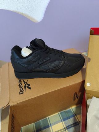 Zapatillas Reebok Classic - Negras 
