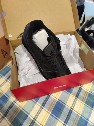 Zapatillas Reebok Classic - Negras 