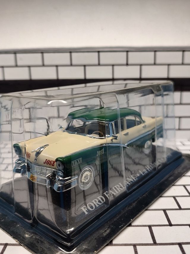 Ford Fairlane Taxi La Habana 1956