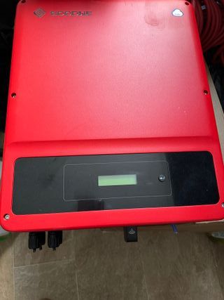 16 paneles solares de  280w e inversor 6500w