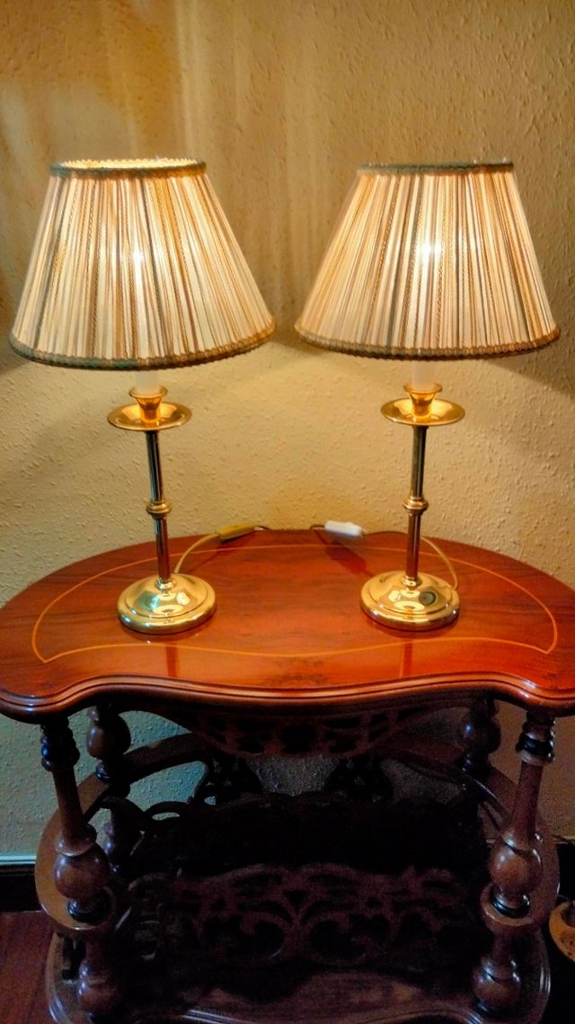 Antiche lampade da tavolo in bronzo preziose