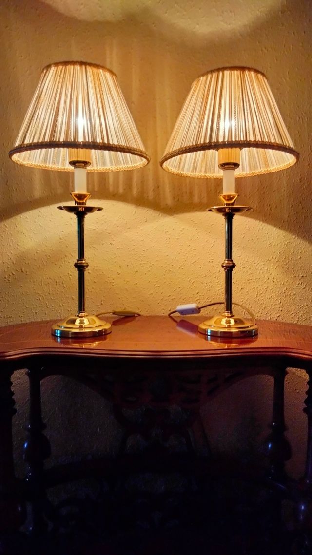 Antiche lampade da tavolo in bronzo preziose