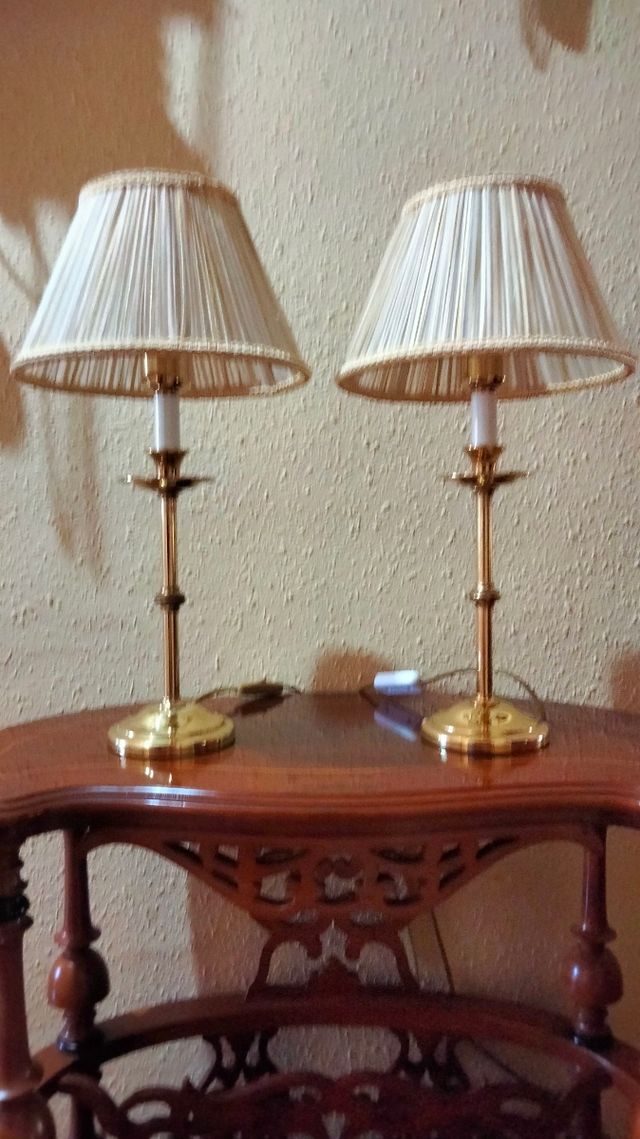 Antiche lampade da tavolo in bronzo preziose