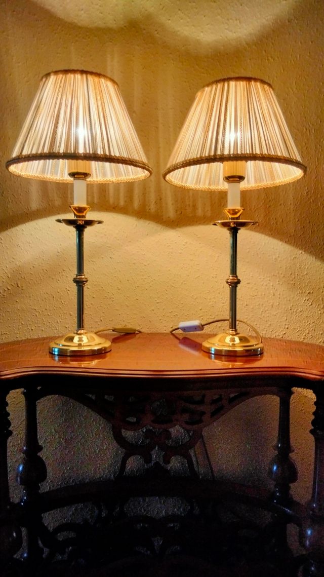 Antiche lampade da tavolo in bronzo preziose