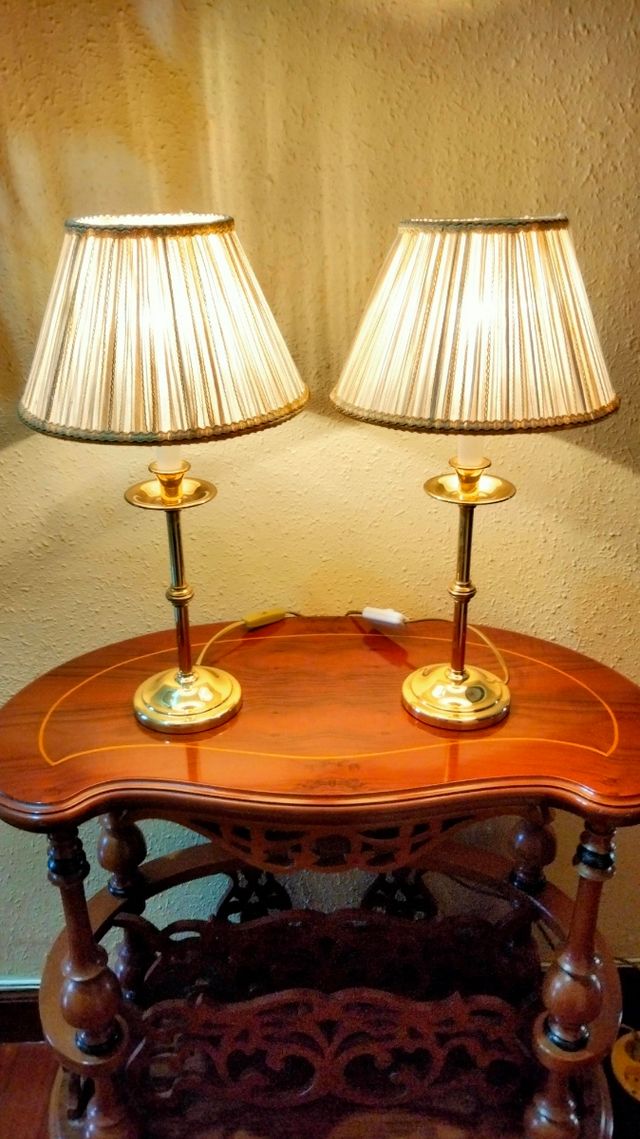 Antiche lampade da tavolo in bronzo preziose