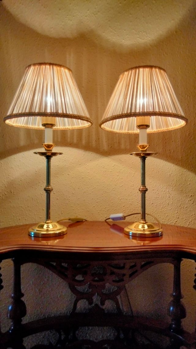 Antiche lampade da tavolo in bronzo preziose