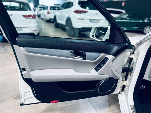 Mercedes Clase C 200 CDI Avantgarde 
